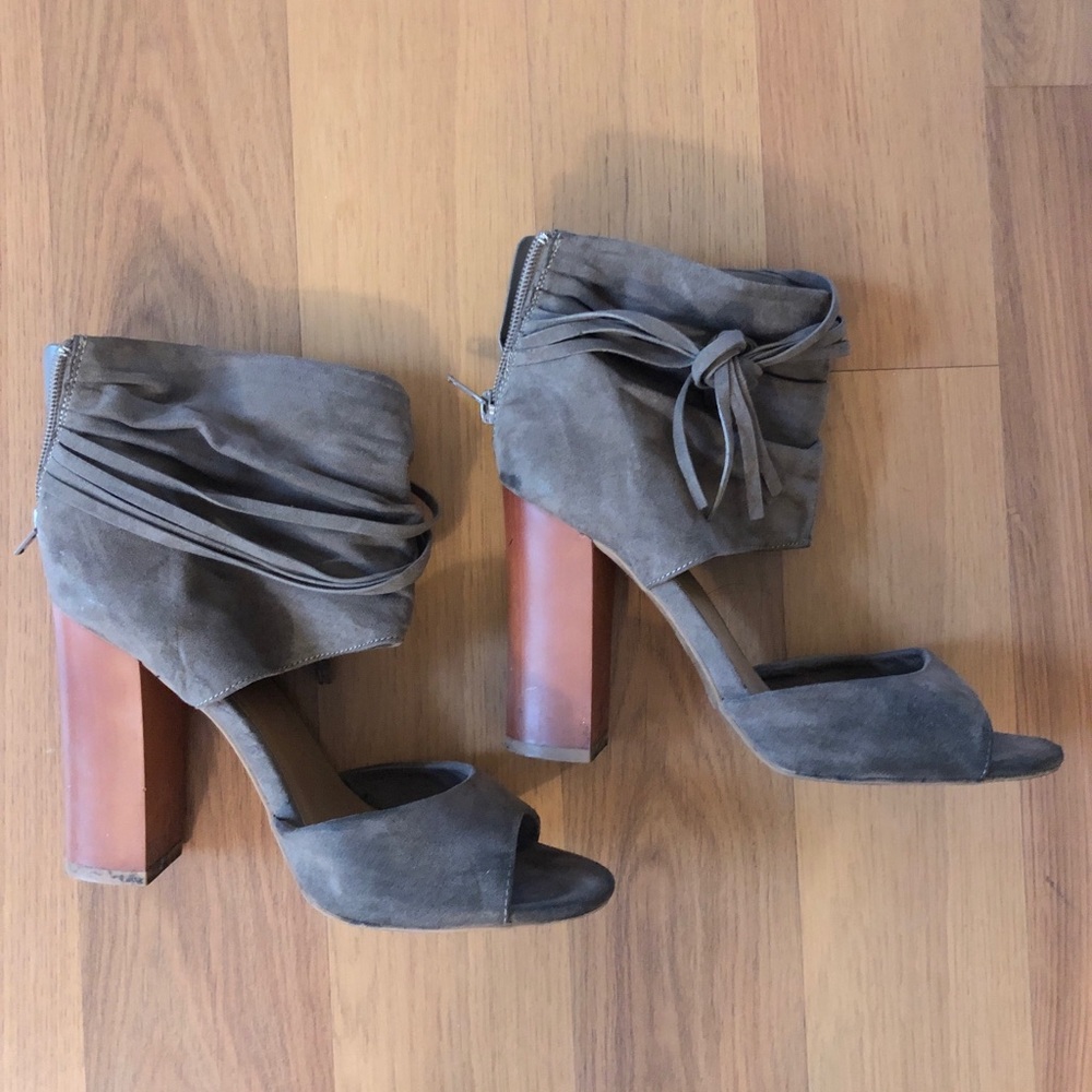 Bamboo 4” Grey Suede Heel Ankle Boots